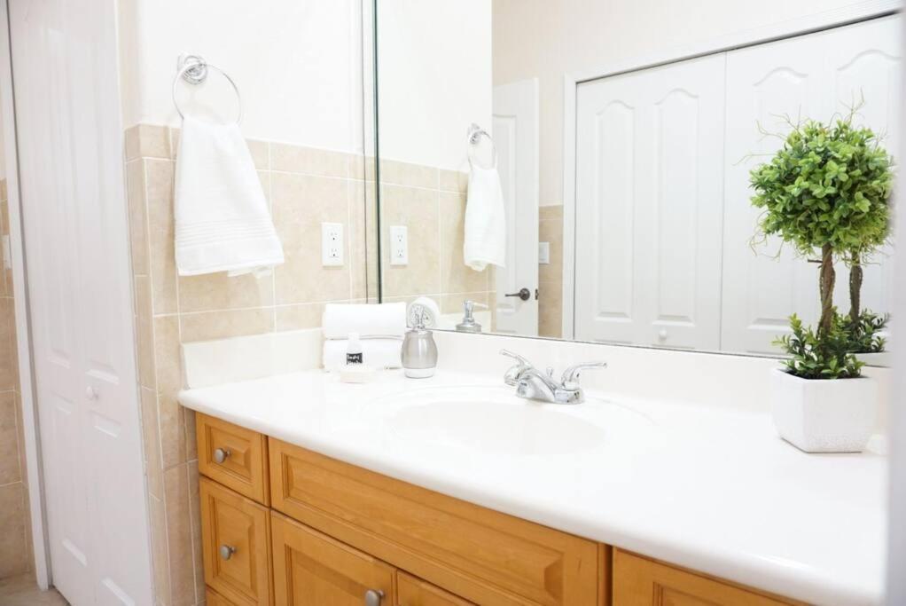 New Luxury Vacation Dream Rental- Sleeps 15! Miami Exterior foto