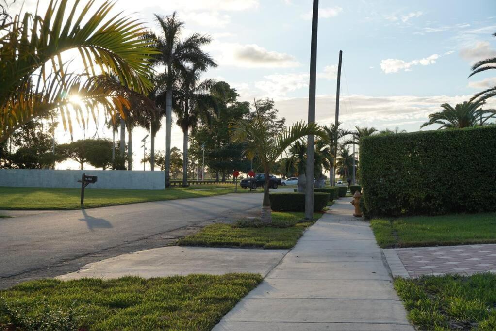 New Luxury Vacation Dream Rental- Sleeps 15! Miami Exterior foto